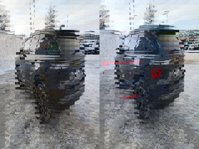 New 2026 Jeep Grand Cherokee Laredo image 21