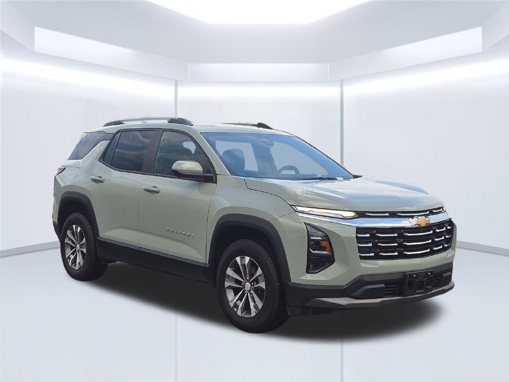 Used 2025 Chevrolet Equinox LT w/ Convenience Package II AWD/4WD image 9