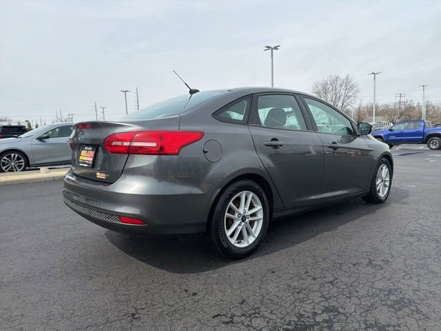 Used 2017 Ford Focus SE w/ Cold Weather Package image 7