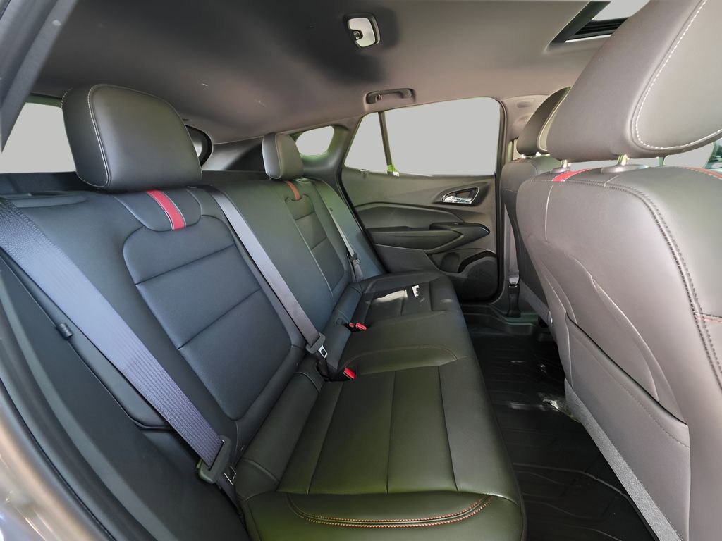 New 2026 Chevrolet Equinox LT w/ Safety and Technology Package FWD image 7