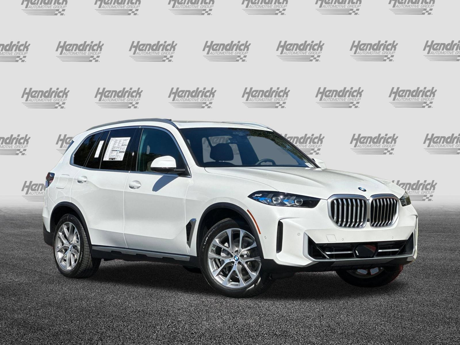 New 2026 BMW X5 xDrive40i w/ Executive Package AWD/4WD image 2