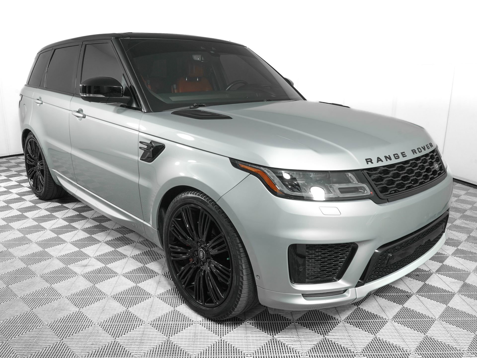Used 2021 Land Rover Range Rover Sport HSE Dynamic AWD/4WD image 2