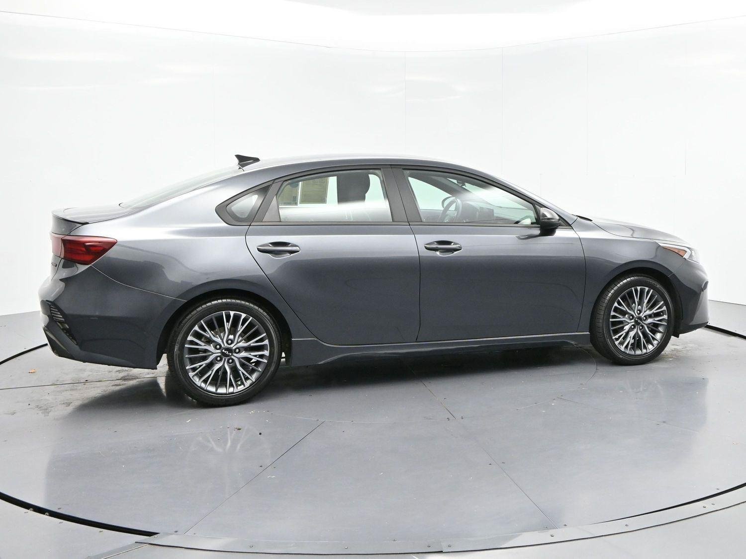Used 2022 Kia Forte GT-Line FWD image 8