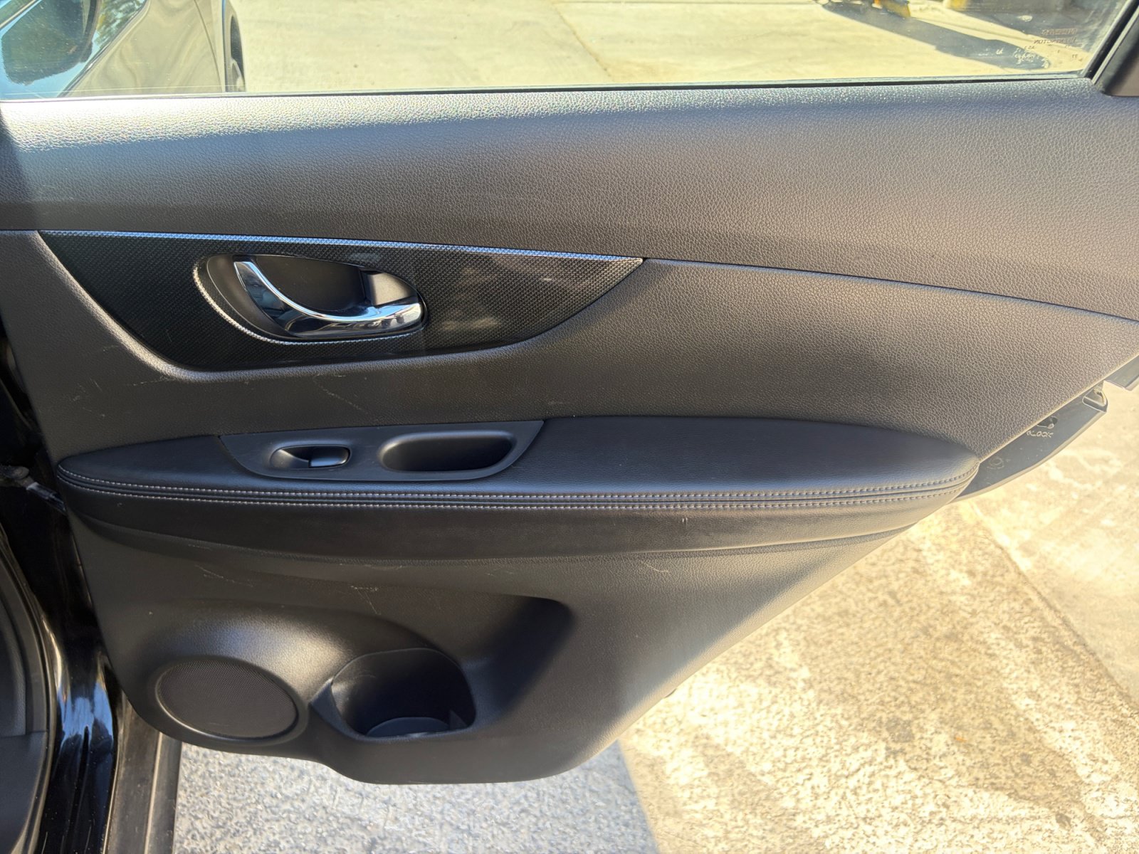 Used 2015 Nissan Rogue SL w/ SL Premium Package AWD/4WD image 28