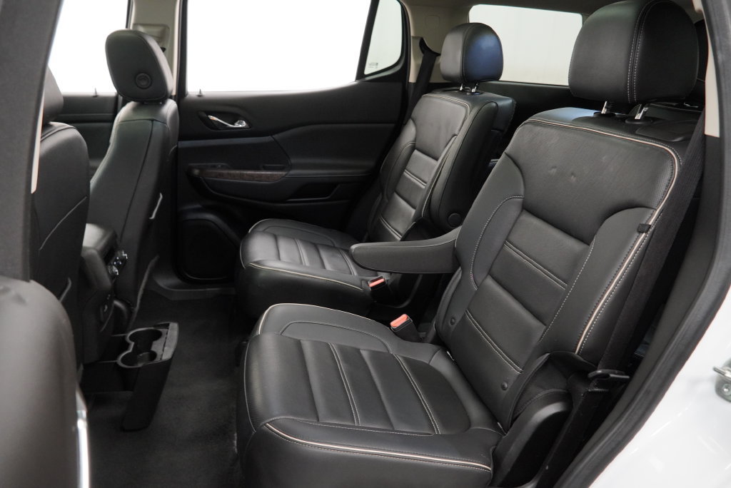 Certified 2023 GMC Acadia Denali w/ Denali Technology Package FWD image 14