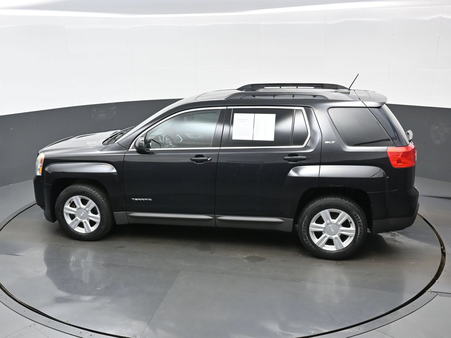 Used 2015 GMC Terrain SLT w/ Open Road Package FWD image 34