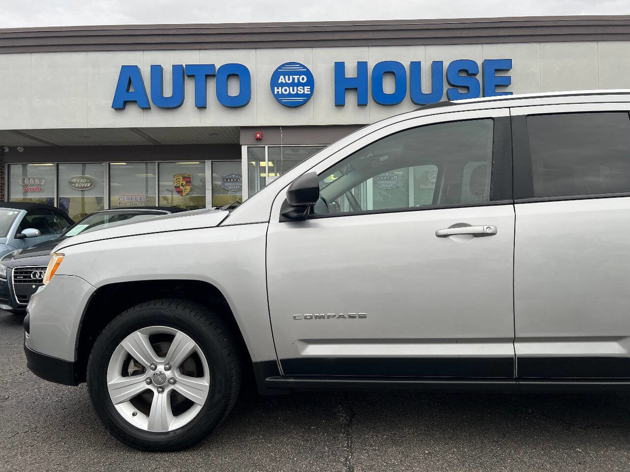 Used 2011 Jeep Compass Latitude AWD/4WD image 33
