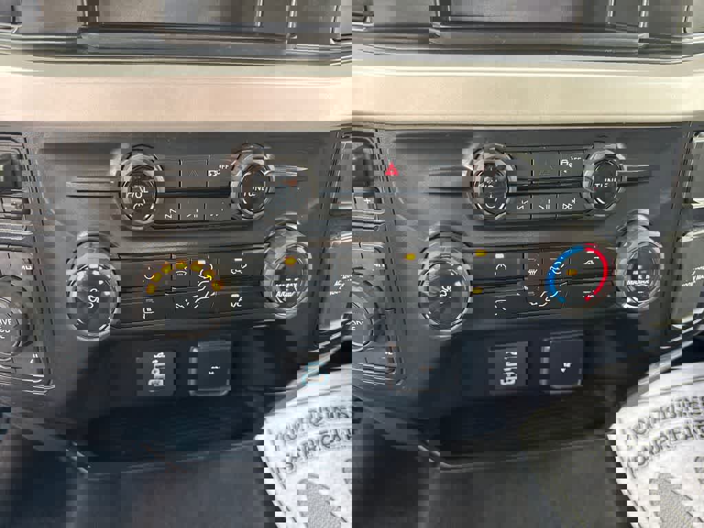 Certified 2025 Ford F250 XLT image 21