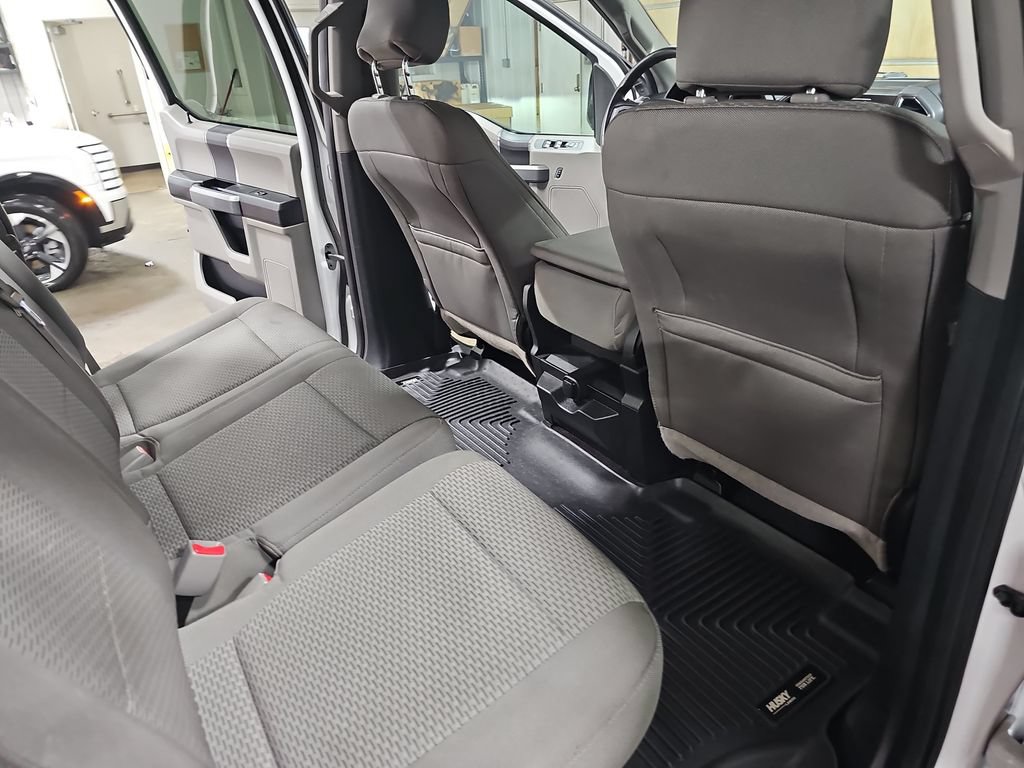 Used 2016 Ford F150 XLT AWD/4WD image 11