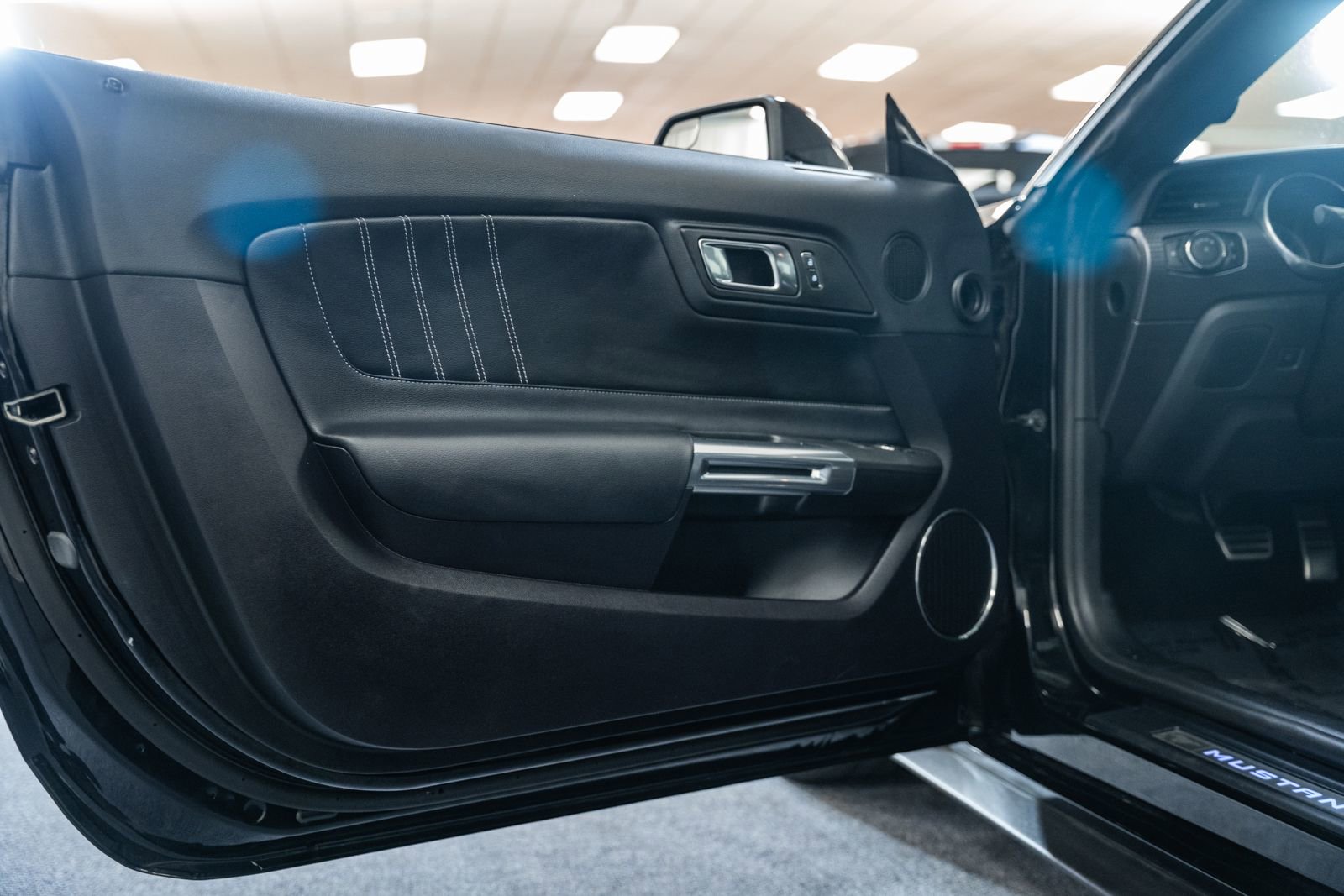 Used 2019 Ford Mustang Premium w/ Ecoboost Performance Package image 42