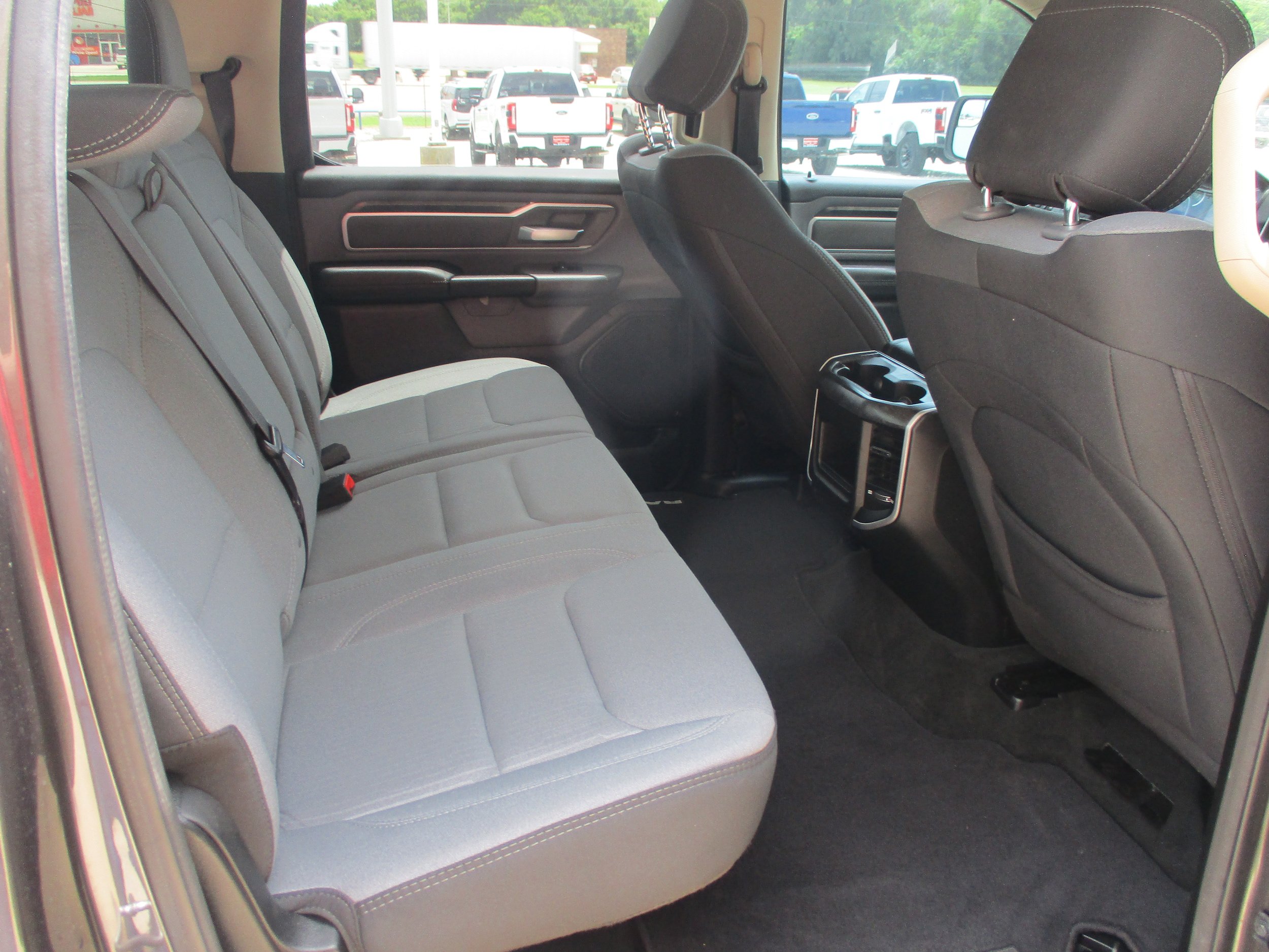 Used 2020 RAM 1500 Big Horn AWD/4WD image 8