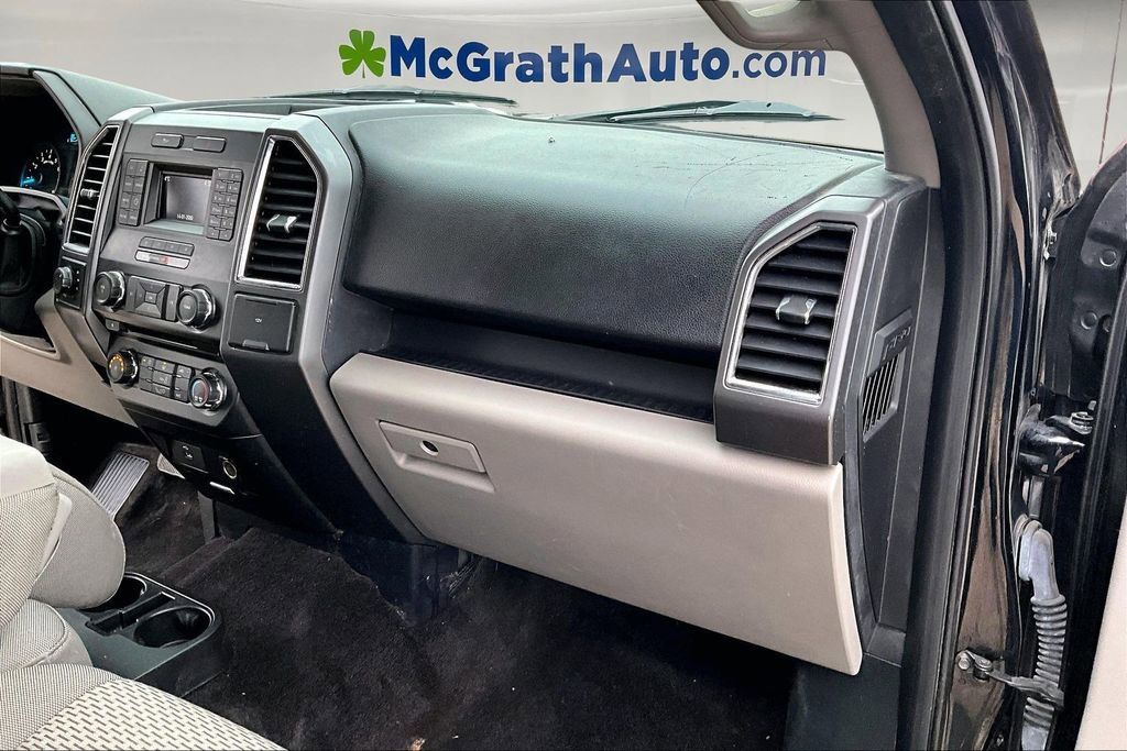 Used 2016 Ford F150 XLT w/ XTR Package image 27