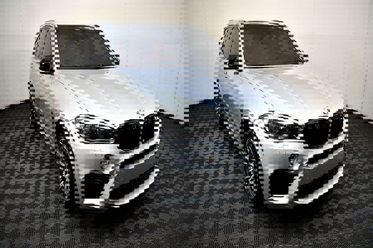 Used 2016 BMW X5 M image 4