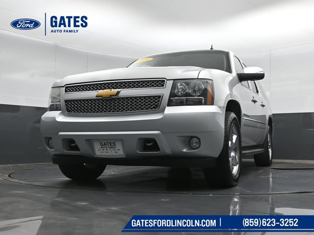 Used 2014 Chevrolet Suburban LTZ AWD/4WD image 44