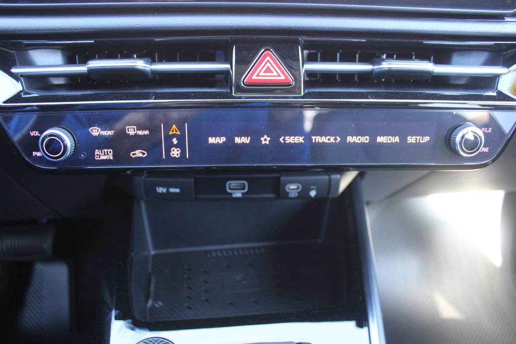 New 2026 Kia Niro EX FWD image 41