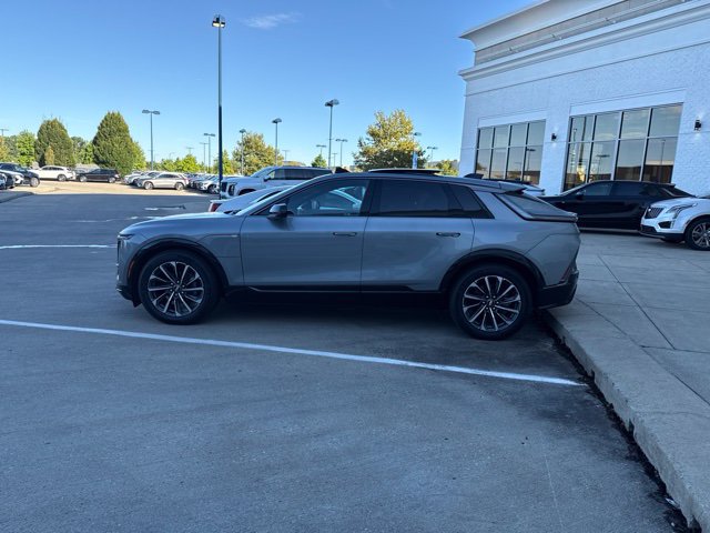Certified 2024 Cadillac Lyriq Sport AWD/4WD image 8