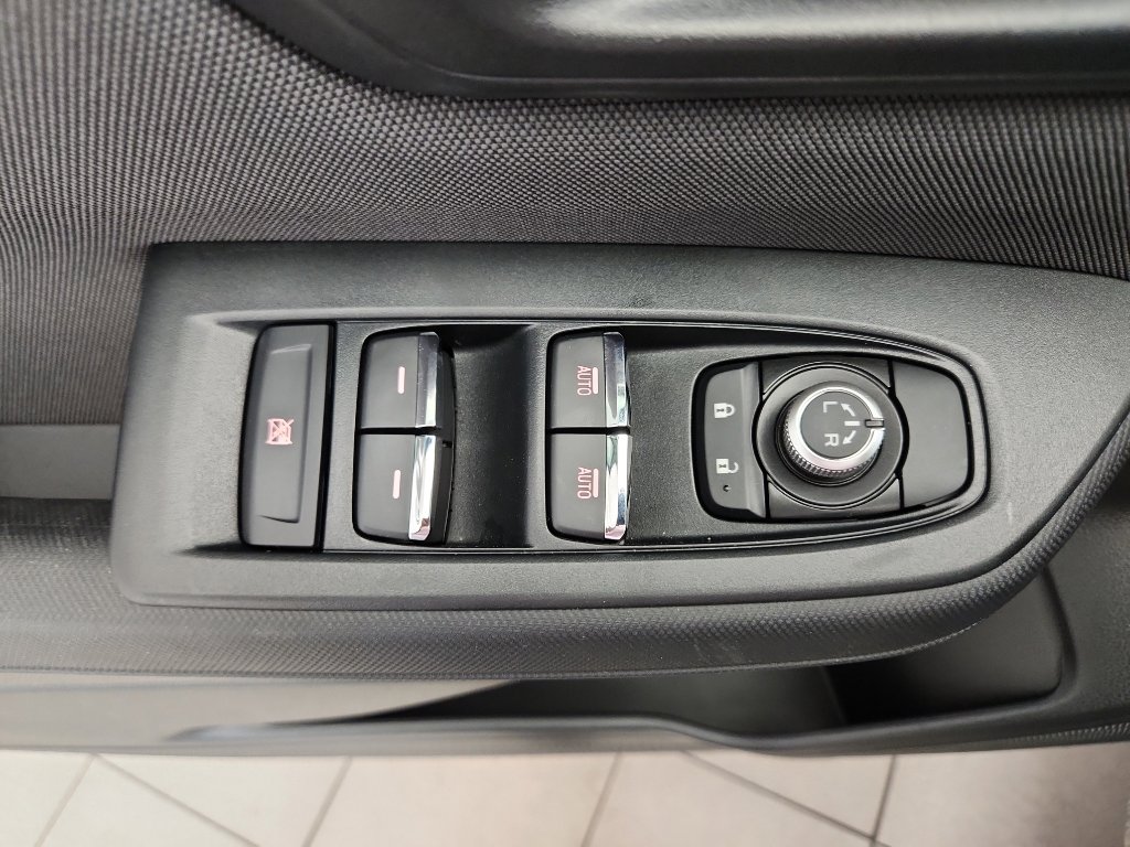 Certified 2025 Subaru Forester Premium w/ Convenience Package #2 image 9