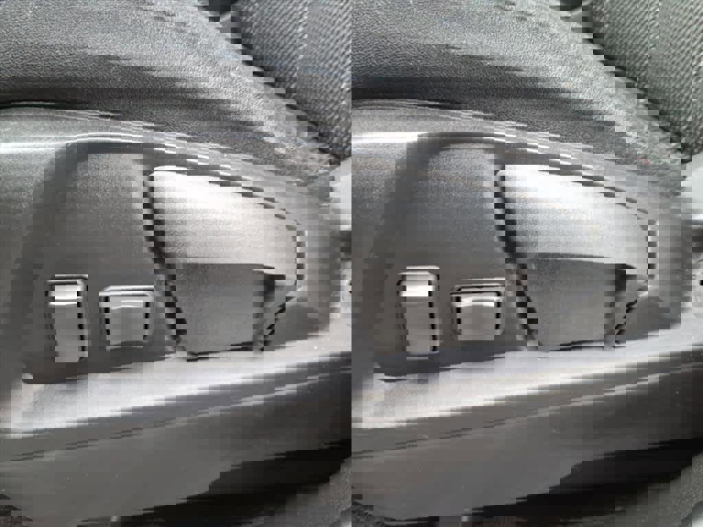 Used 2016 Chevrolet Equinox LS image 10