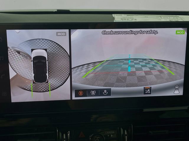 New 2026 Nissan Pathfinder Platinum FWD image 10