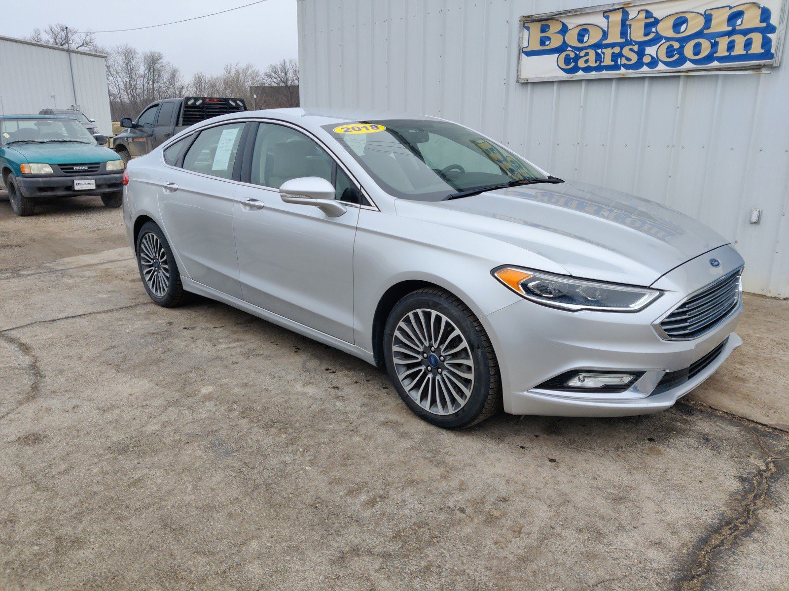 Used 2018 Ford Fusion Titanium image 2