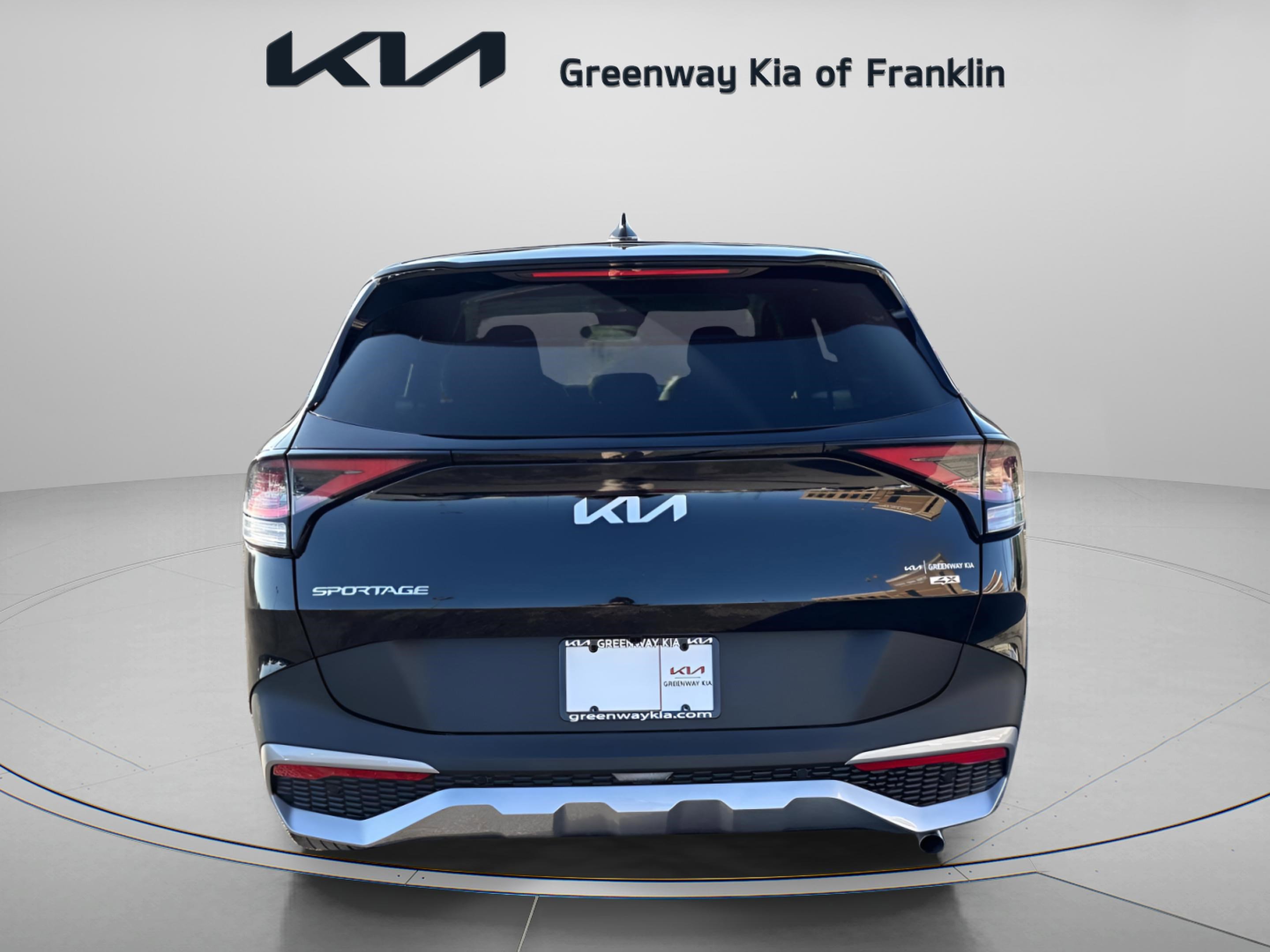 Used 2024 Kia Sportage LX image 6