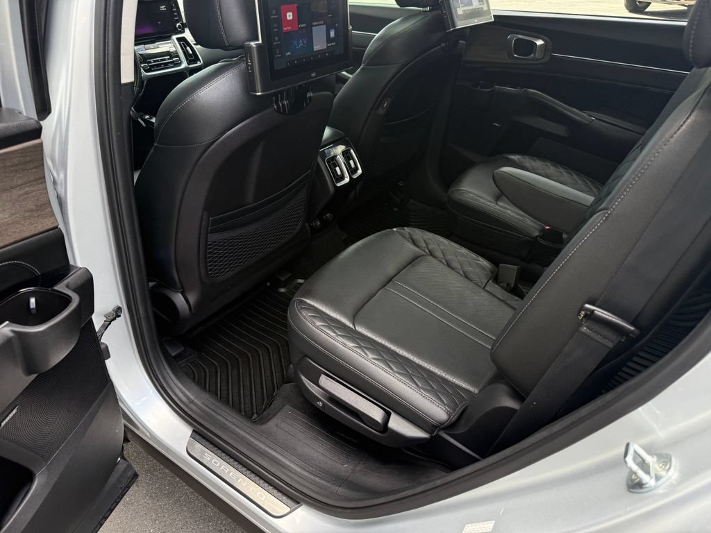 Used 2022 Kia Sorento SX Prestige AWD/4WD image 37