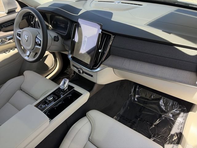 New 2026 Volvo XC90 T8 Ultra w/ Protection Package Premier AWD/4WD image 14
