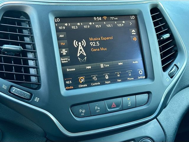 Used 2023 Jeep Cherokee Altitude Lux image 15