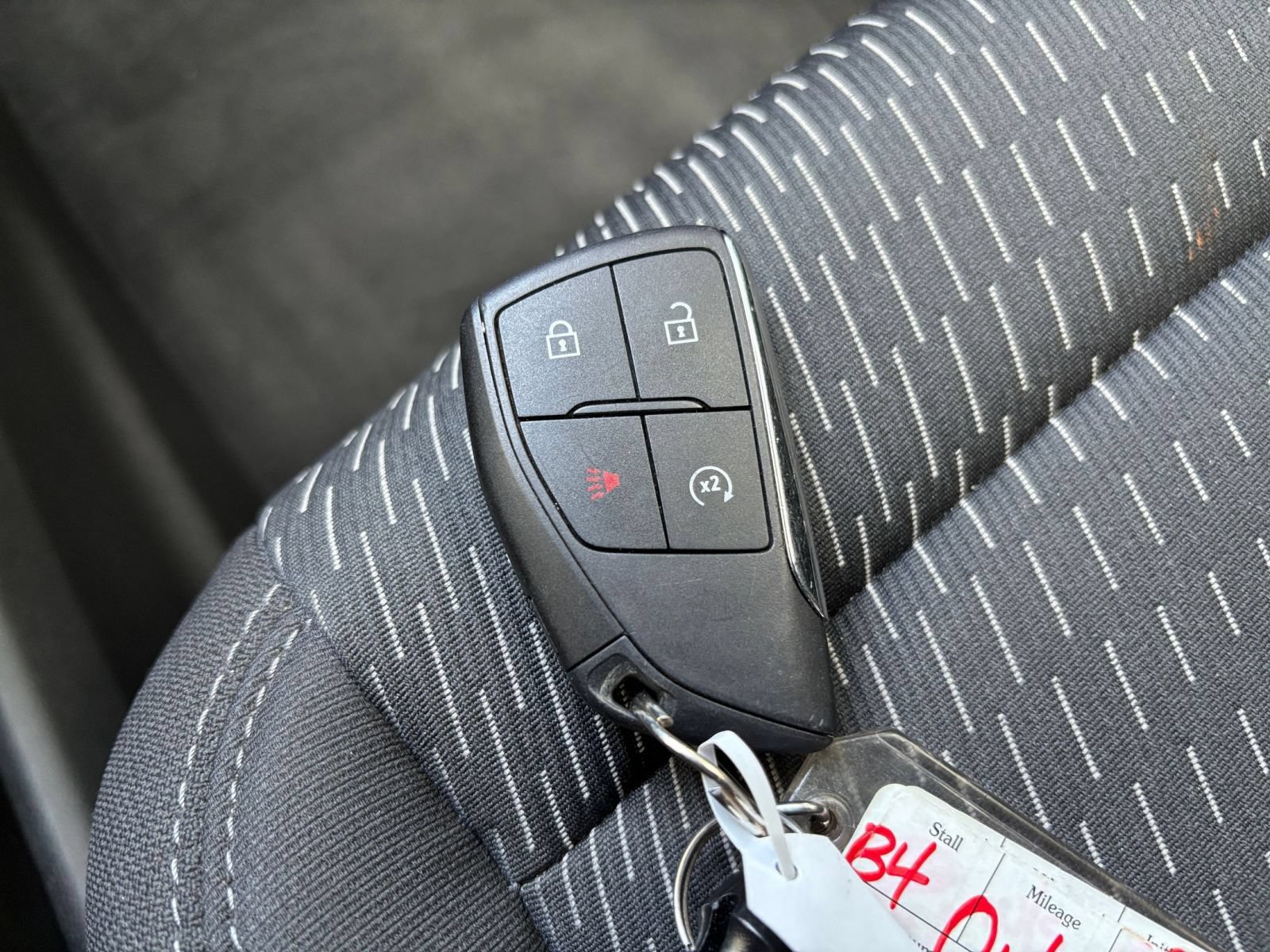 Used 2025 Chevrolet Equinox LT FWD image 21