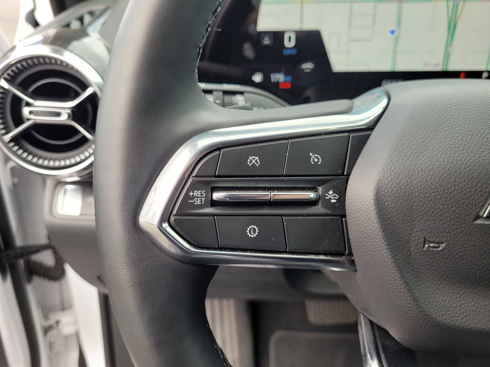 Used 2025 Chevrolet Equinox LT image 22