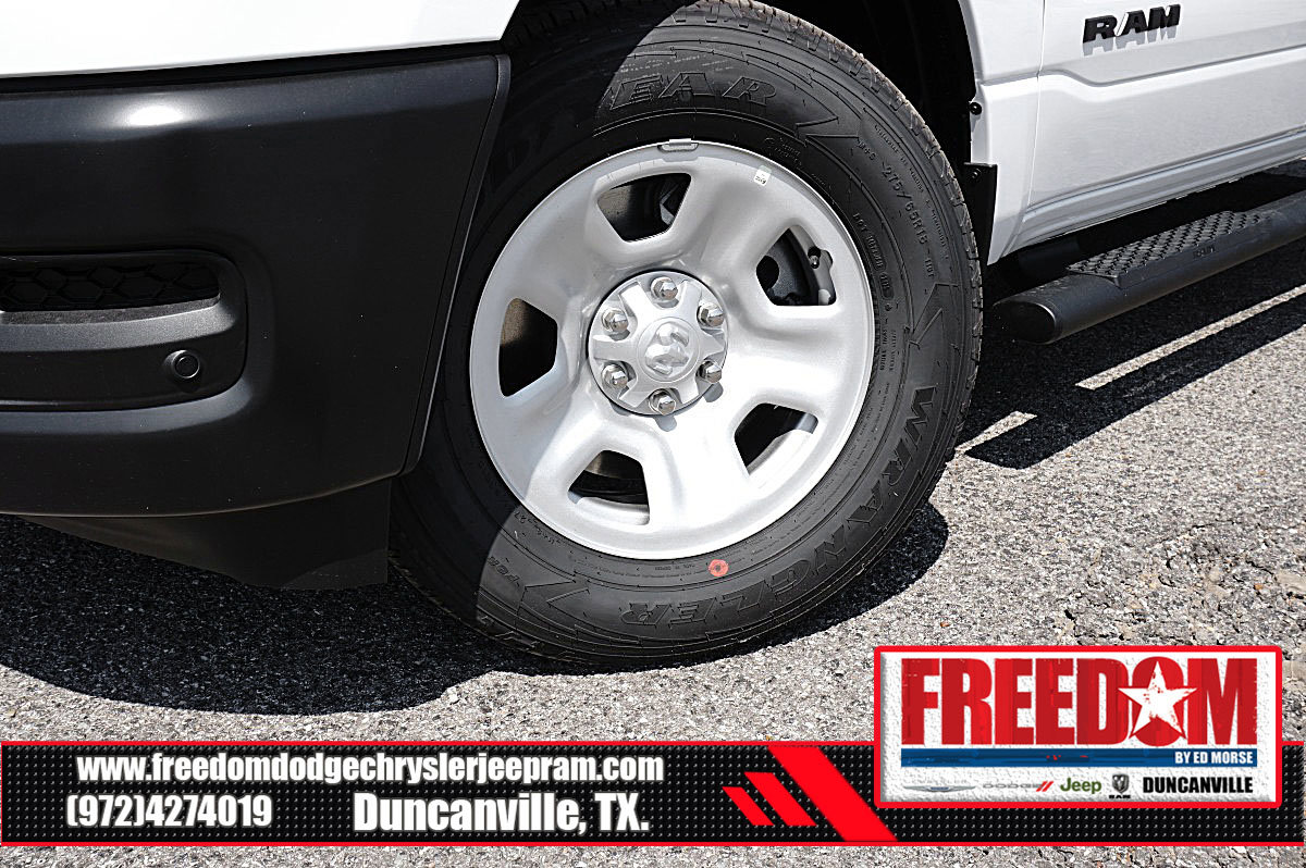 New 2025 RAM 1500 Tradesman AWD/4WD image 9