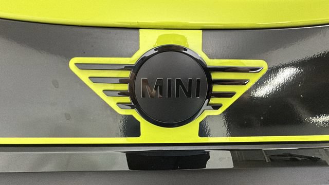 Used 2024 MINI Cooper S w/ Signature Upholstery Package FWD image 8