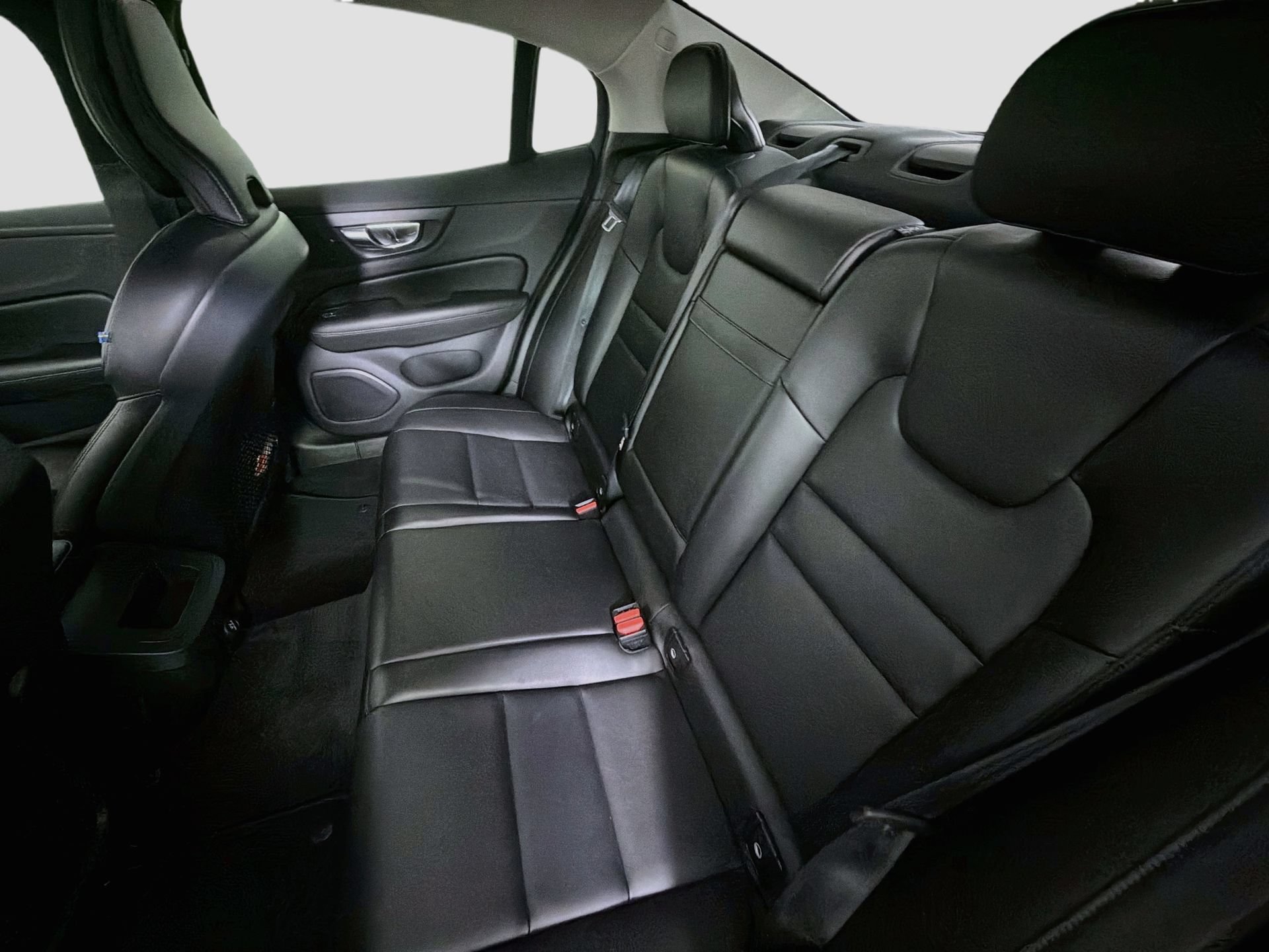 Used 2019 Volvo S60 T5 Momentum w/ Multimedia Package FWD image 27