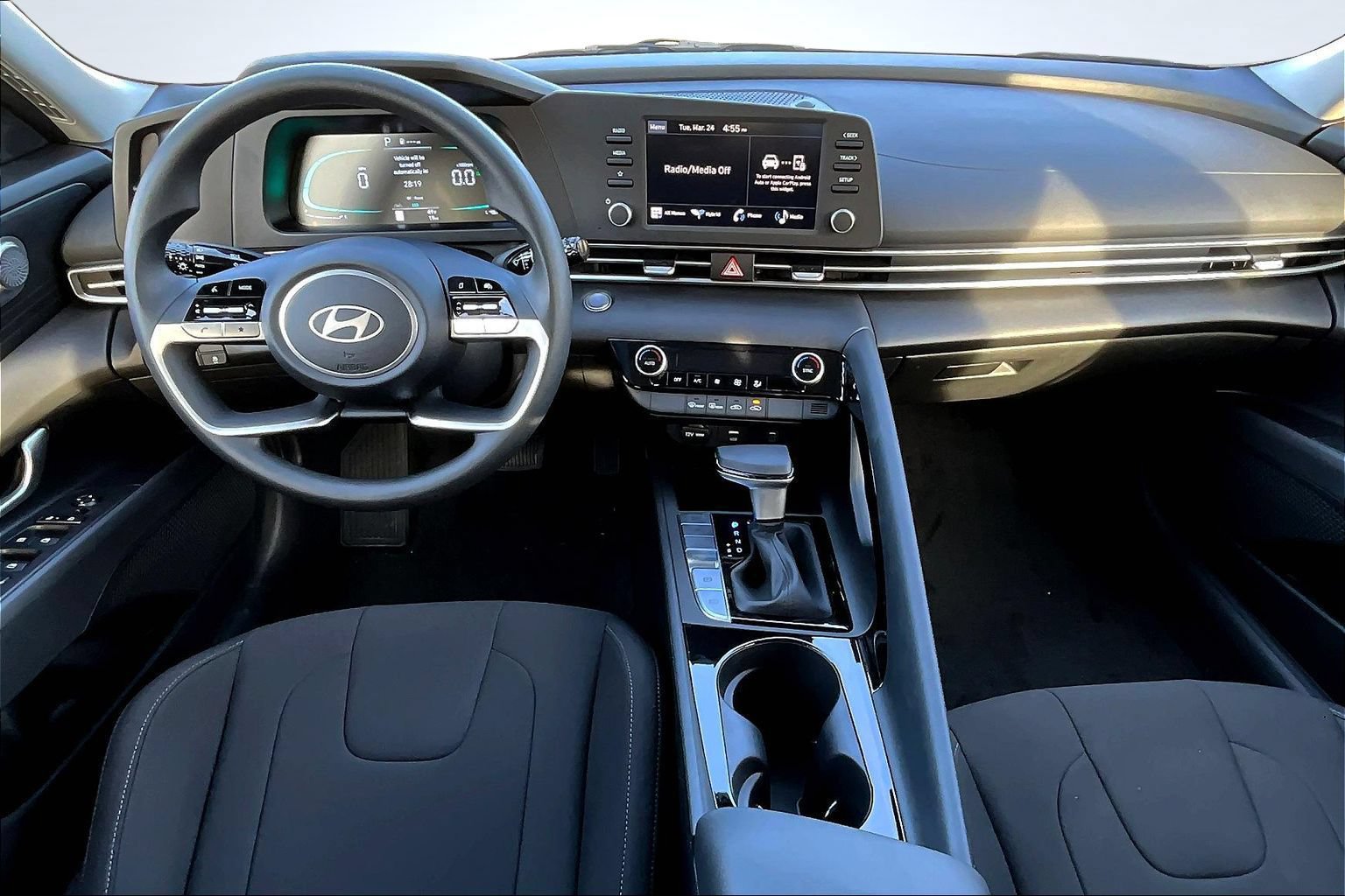 New 2026 Hyundai Elantra Hybrid FWD image 7