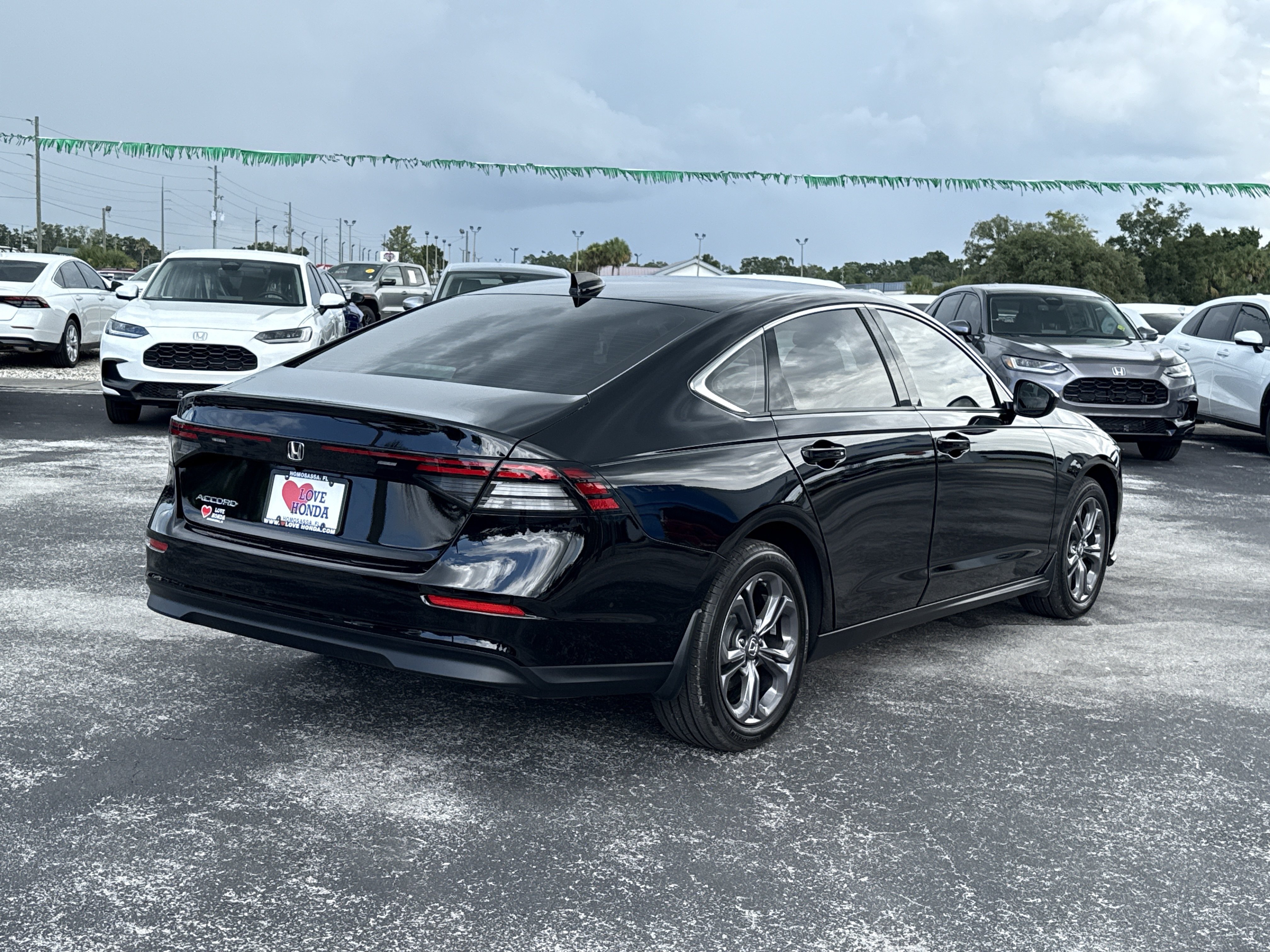 Certified 2023 Honda Accord EX image 7