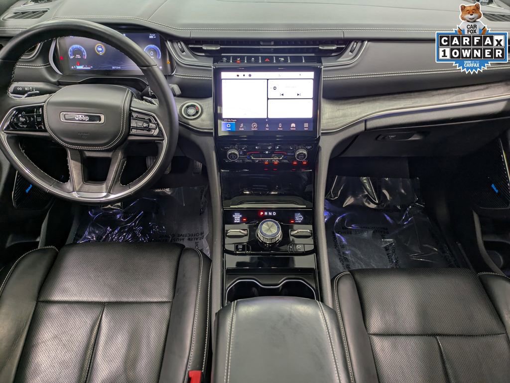 Used 2022 Jeep Grand Cherokee Overland w/ Luxury Tech Group IV AWD/4WD image 24