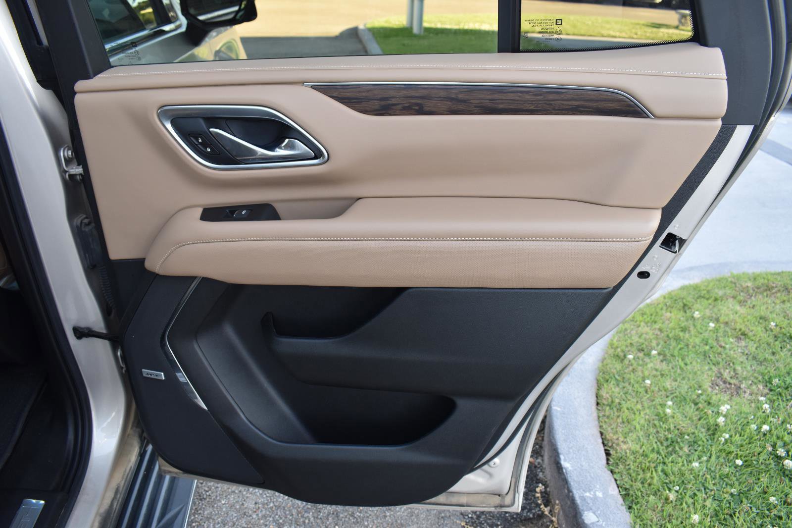 Used 2021 Chevrolet Tahoe Premier w/ Premium Package RWD image 66