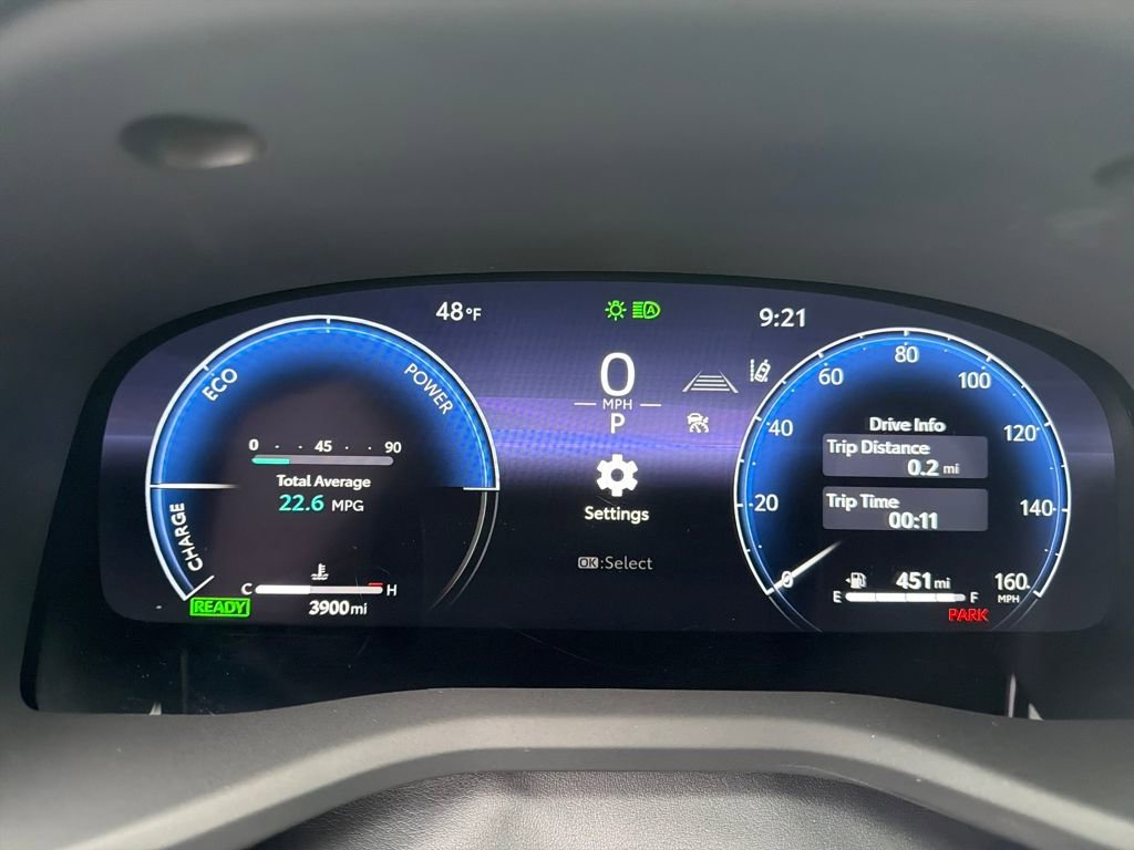 Used 2025 Toyota Camry XLE image 12