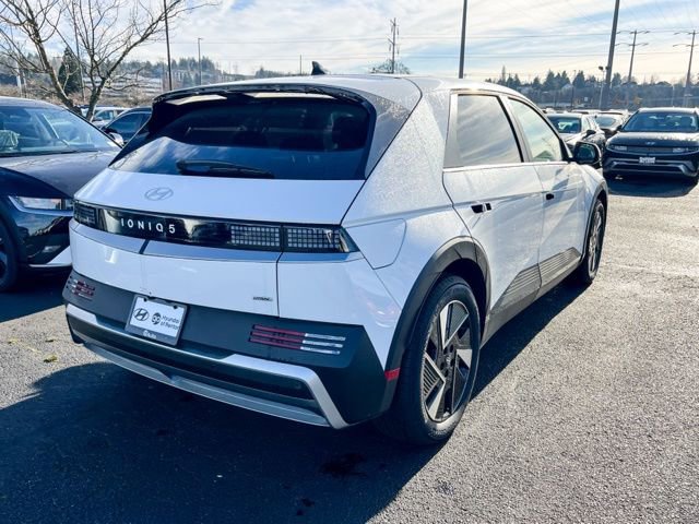 New 2025 Hyundai Ioniq 5 SE image 8
