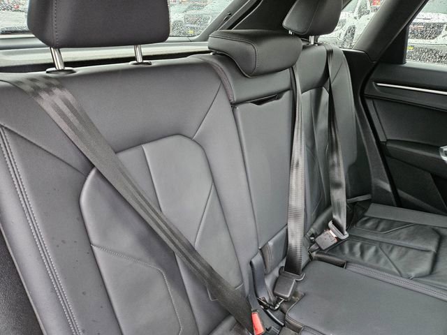 Used 2025 Audi Q3 2.0T Premium AWD/4WD image 17