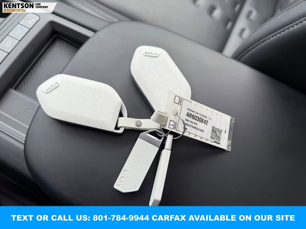 Used 2024 Kia EV9 Wind image 42