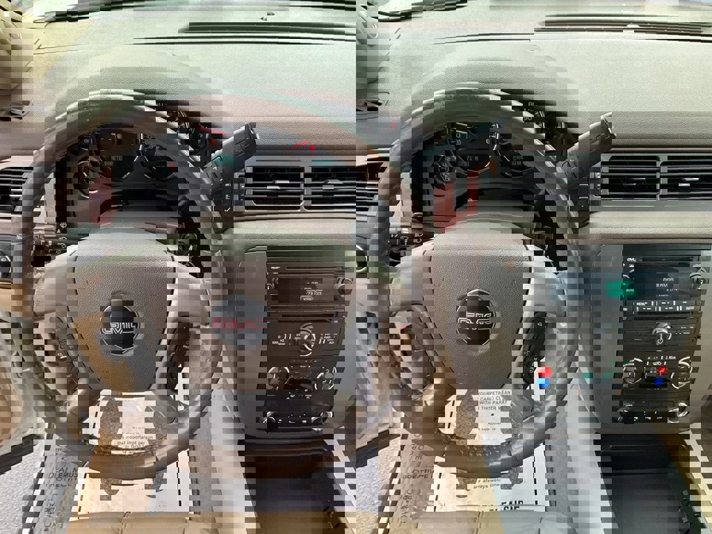 Used 2010 GMC Yukon XL SLT w/ SLT-2 Equipment Package image 6