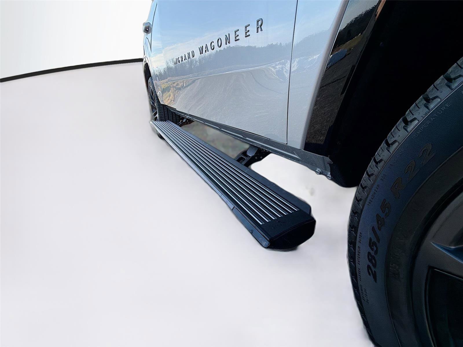 New 2026 Jeep Grand Wagoneer Summit image 31