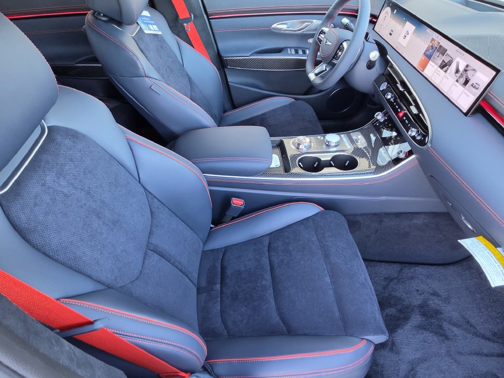 New 2027 Genesis GV70 3.5T Prestige AWD/4WD image 15