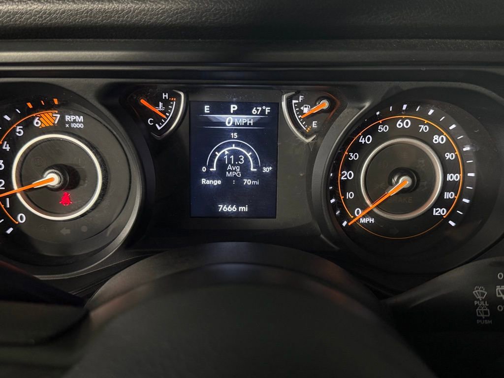 Used 2025 Jeep Wrangler Sport image 17