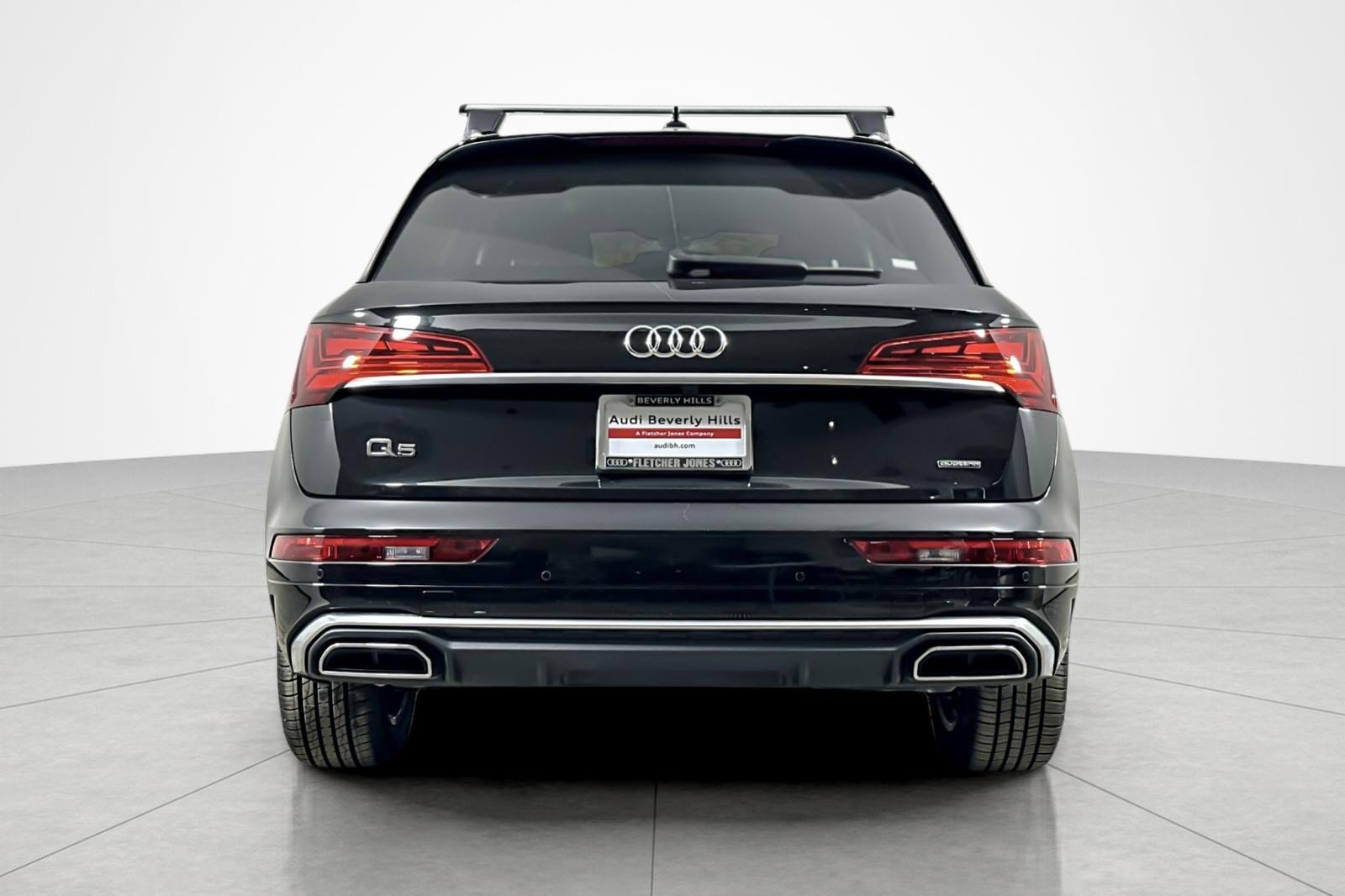 Used 2023 Audi Q5 2.0T Premium w/ Convenience Package AWD/4WD image 4