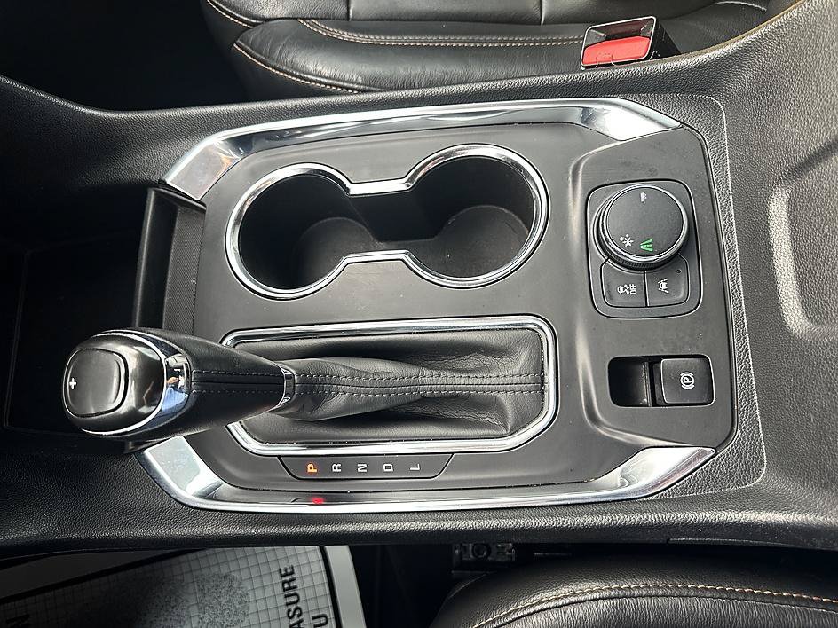 Used 2020 Chevrolet Traverse RS FWD image 27