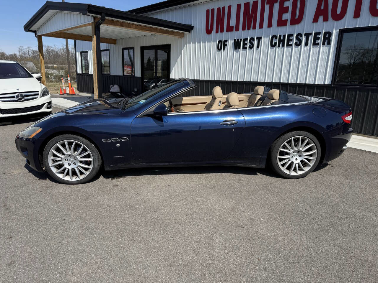 Used 2011 Maserati GranTurismo Convertible image 12