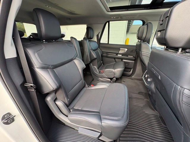New 2027 Ford Expedition Max Platinum w/ Driver's Package AWD/4WD image 33