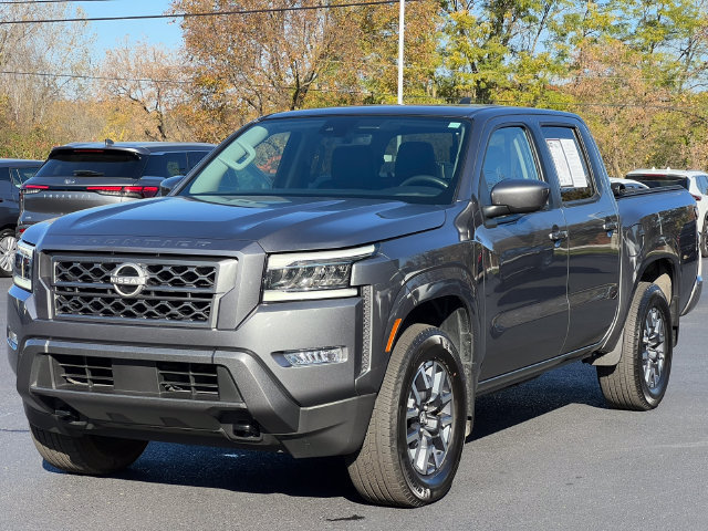 Used 2024 Nissan Frontier SL AWD/4WD image 2